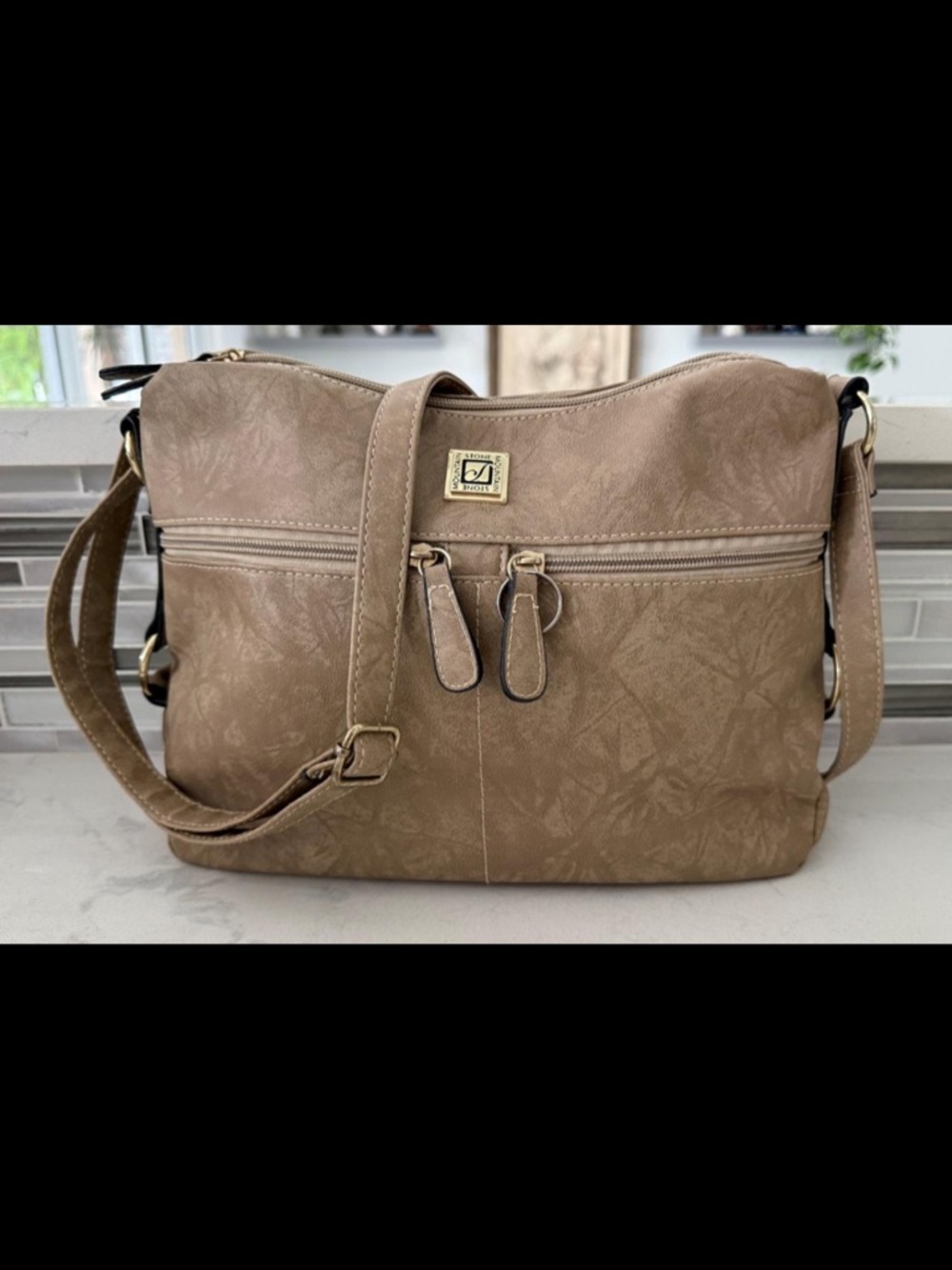 Stone Mountain Tan Embossed Faux Leather Crossbody Shoulder Bag | Gold Hardware